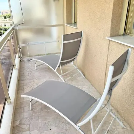 Le Palm Beach, Clim ,parking, Neuf Apartment